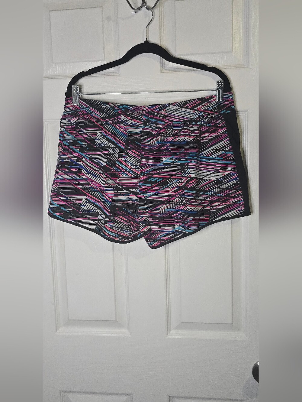 Fabletics Fallon Short 3" - Picture 7 of 12